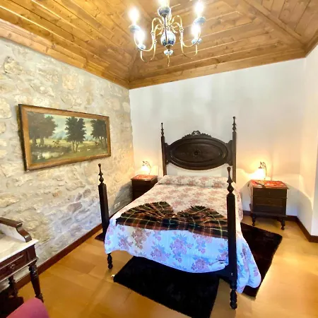 Casa Do Outeirinho- * Penedo