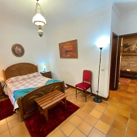 Casa Do Outeirinho- * Penedo